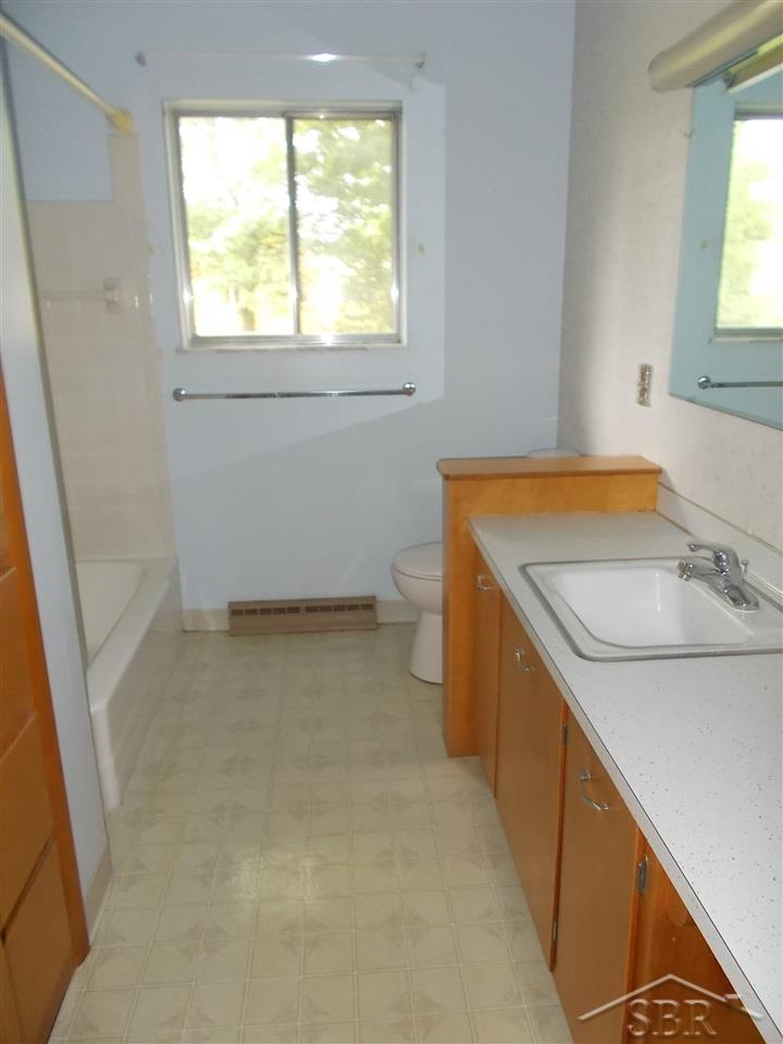 3282 Hemmeter Road Saginaw, MI 48603 - Photo 15 of 17 31355659-15.JPG