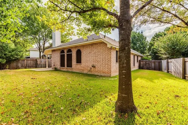 $2,399 | 13506 Lamplight Village Avenue, Austin, TX 78727