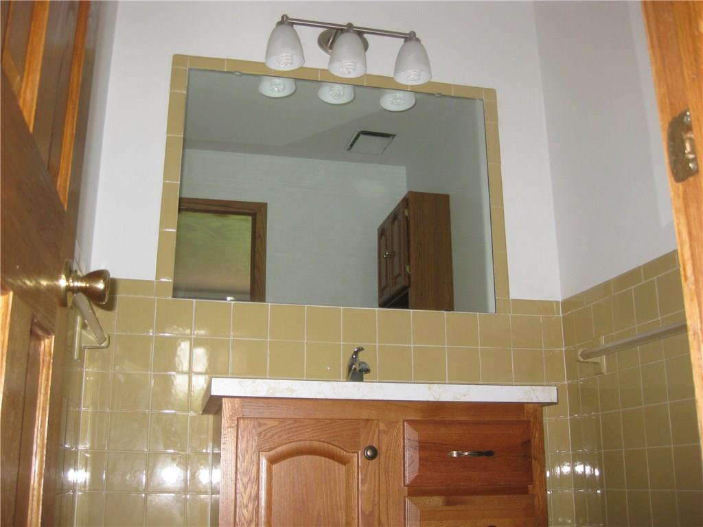 93 Falls Road Mercer, PA 16137 - Photo 14 of 25 Super updated half bath off of master!