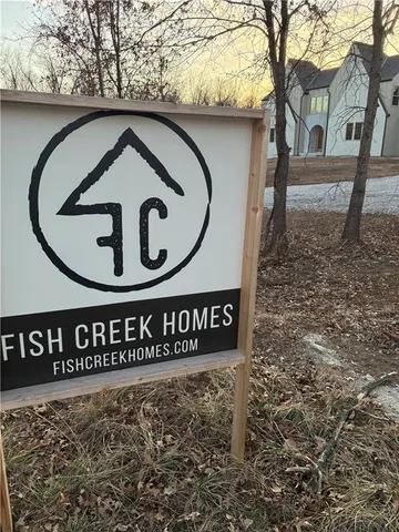 $959,900 | 26203 East Blue Mills Road, Sibley, MO 64088