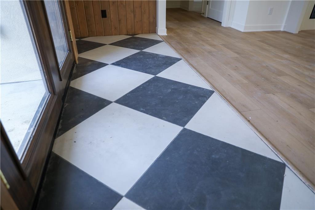 26103 East Blue Mills Road Independence, MO 64058 - Photo 10 of 85