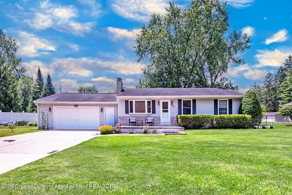 $269,900 | 4037 North Pine Dell Drive, Lansing, MI 48911
