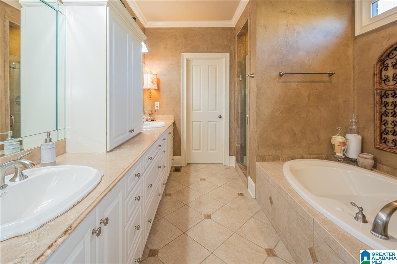 5680 Chestnut Trace Birmingham, AL 35244 - Photo 24 of 48