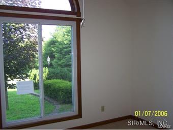 8703 Blue Ridge Road Alton, IL 62002 - Photo 2 of 19 Gallery Image 2