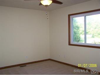 8703 Blue Ridge Road Alton, IL 62002 - Photo 3 of 19 Gallery Image 3