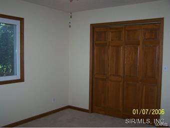 8703 Blue Ridge Road Alton, IL 62002 - Photo 5 of 19 Gallery Image 5