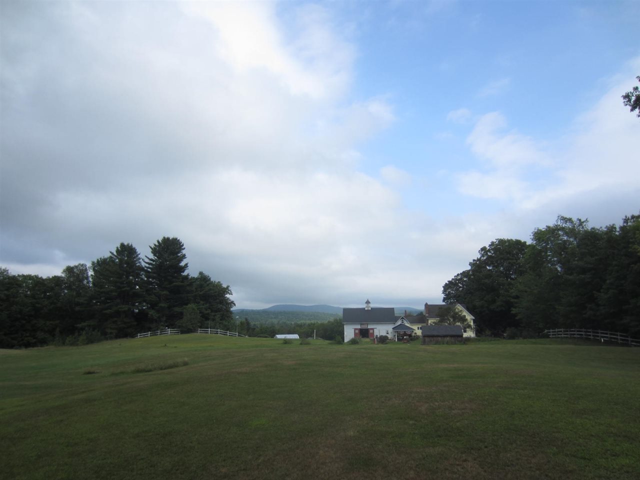 73-2 Middle Road Deerfield, NH 03037 - Photo 7 of 9