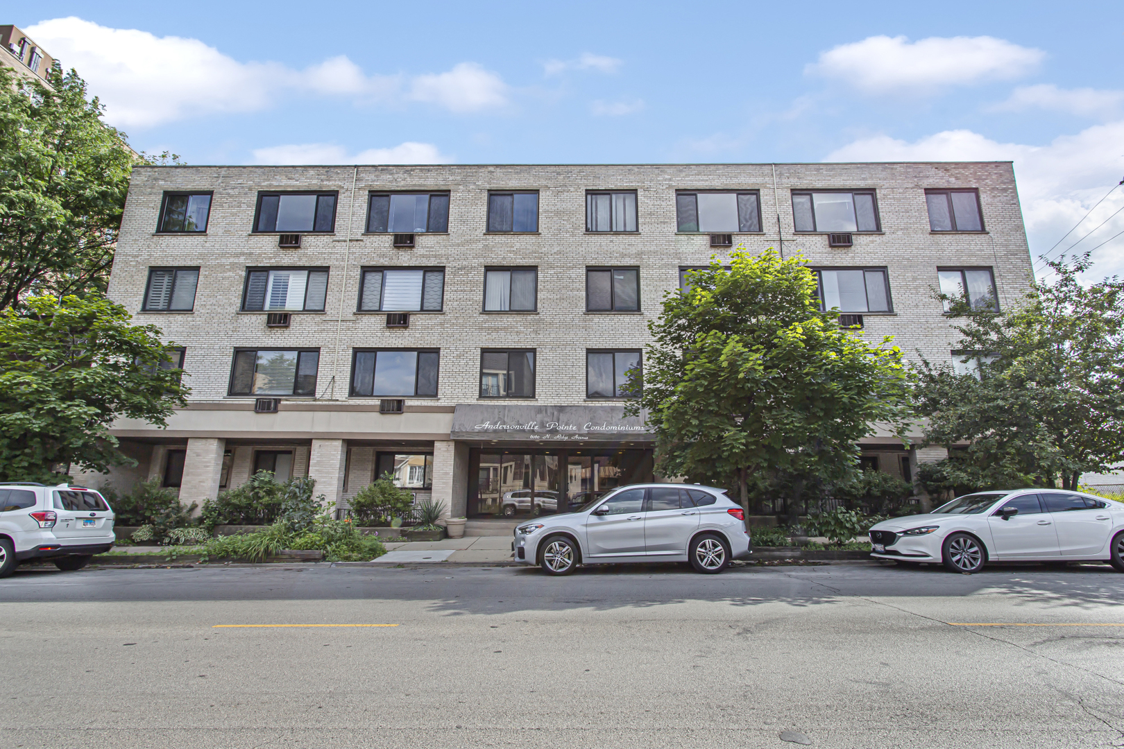 6060 North Ridge Avenue, Unit 2F Chicago, IL 60660 - Photo 1 of 21 Gallery Image 1