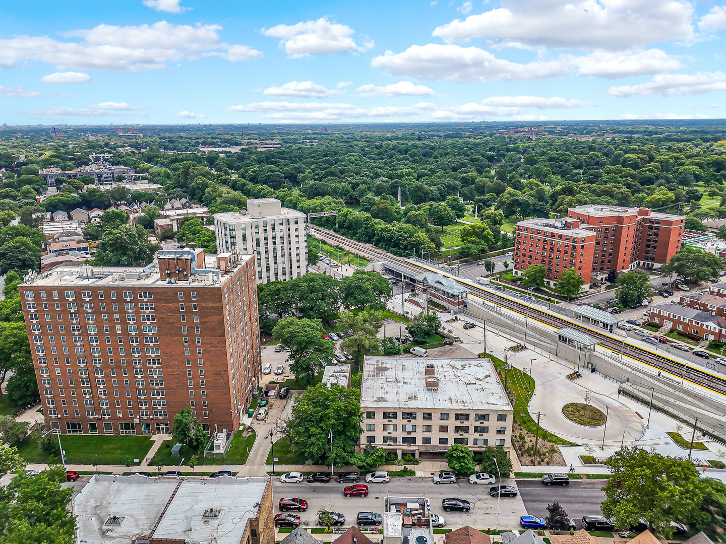 6060 North Ridge Avenue, Unit 2F Chicago, IL 60660 - Photo 17 of 21 Gallery Image 17
