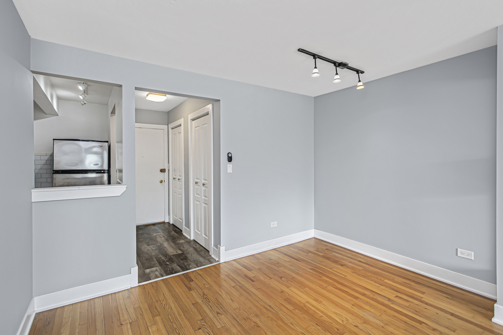 6060 North Ridge Avenue, Unit 2F Chicago, IL 60660 - Photo 6 of 21 Gallery Image 6
