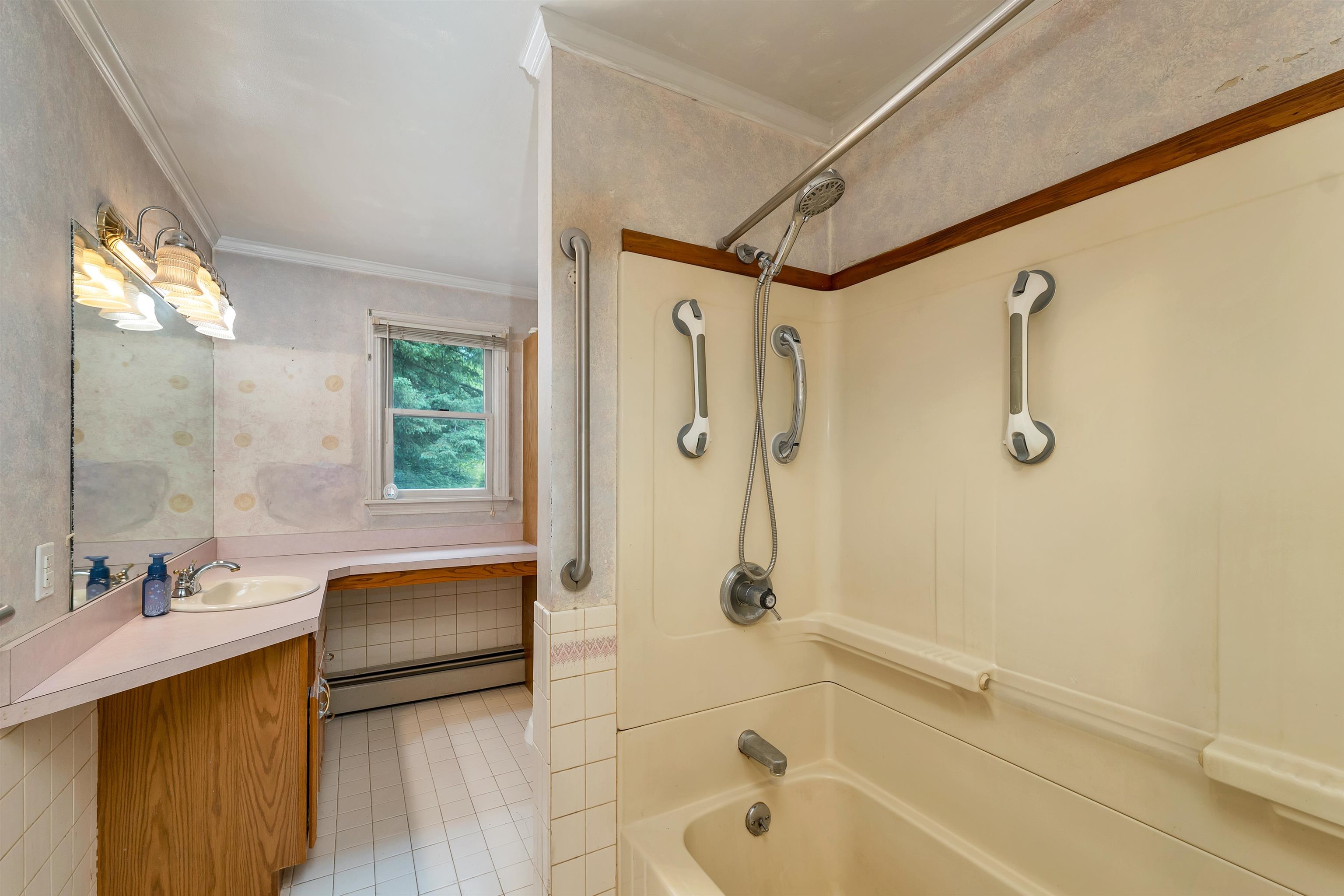 73 Jimtown Road Gorham, NH 03581 - Photo 21 of 56