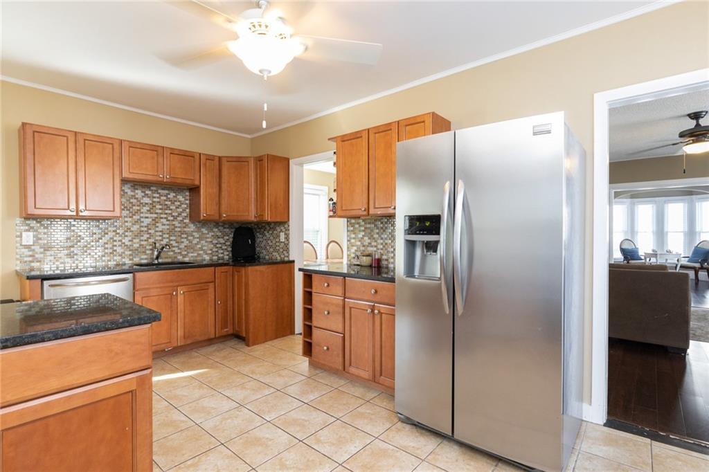 11 West Myrtle Street Biddeford, ME 04005 - Photo 1 of 35 Photo