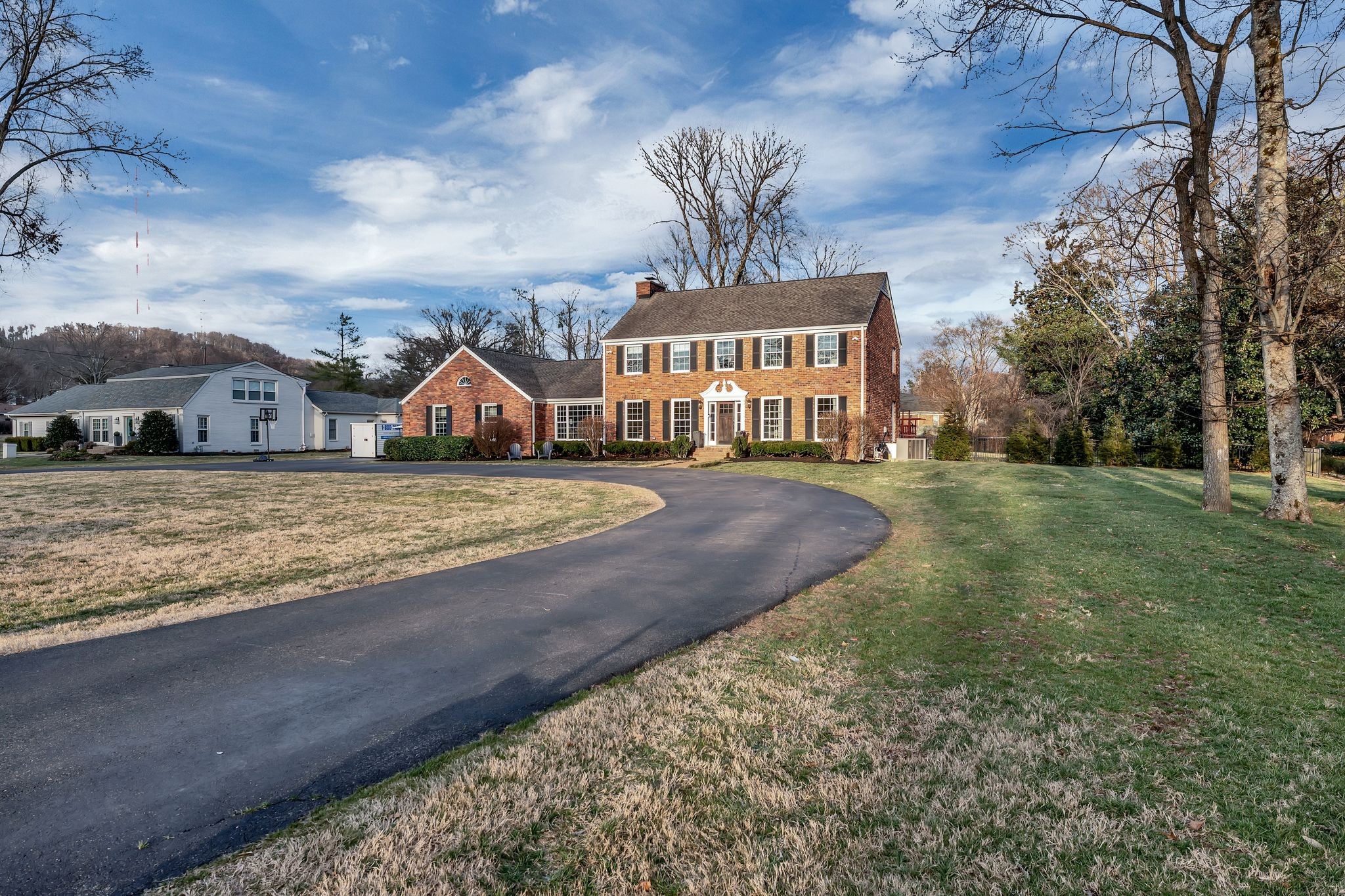 6304 Milbrook Road Brentwood, TN 37027 - Photo 3 of 34