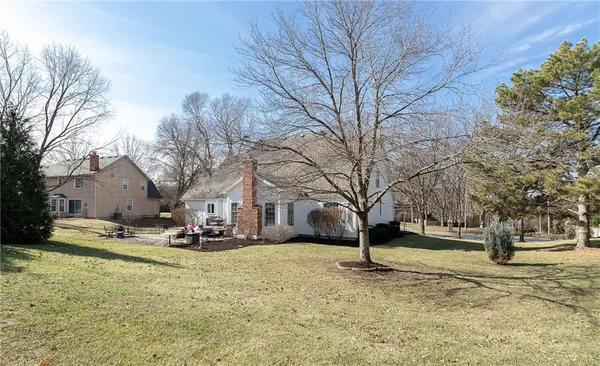 $650,000 | 12701 Granada Road, Leawood, KS 66209