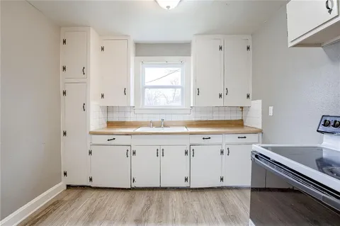 $152,100 | 301 Lawndale Avenue, Kansas City, MO 64123