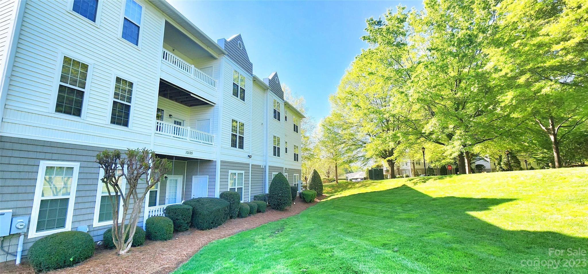 10125 Westmoreland Road, Unit 2D Cornelius, NC 28031 - Photo 1 of 36