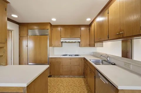 $3,295,000 | 285 Golden Oak Drive, Portola Valley, CA 94028