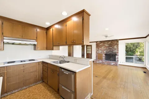 $3,295,000 | 285 Golden Oak Drive, Portola Valley, CA 94028