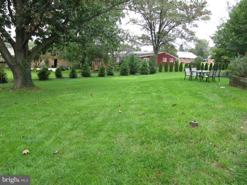 1033 Preston Road Lancaster, PA 17601 - Photo 34 of 35 a view of green field with trees