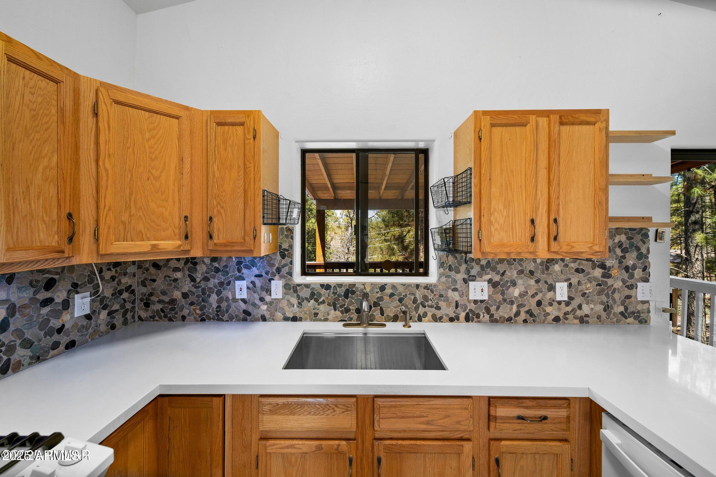 596 Walnut Creek Loop Pinetop, AZ 85935 - Photo 14 of 41 14
