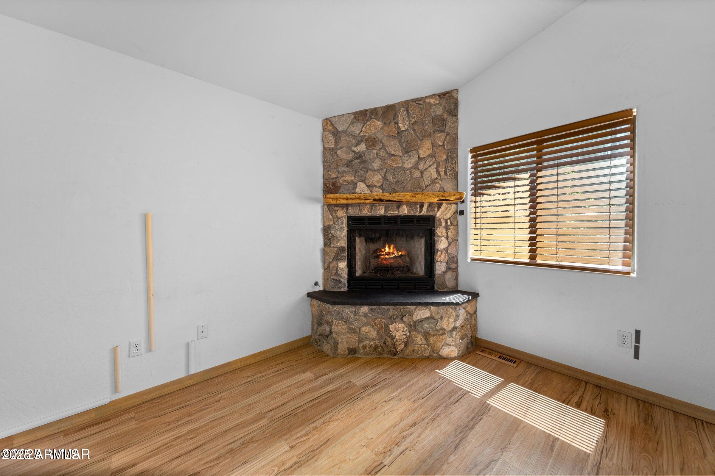596 Walnut Creek Loop Pinetop, AZ 85935 - Photo 5 of 41 5