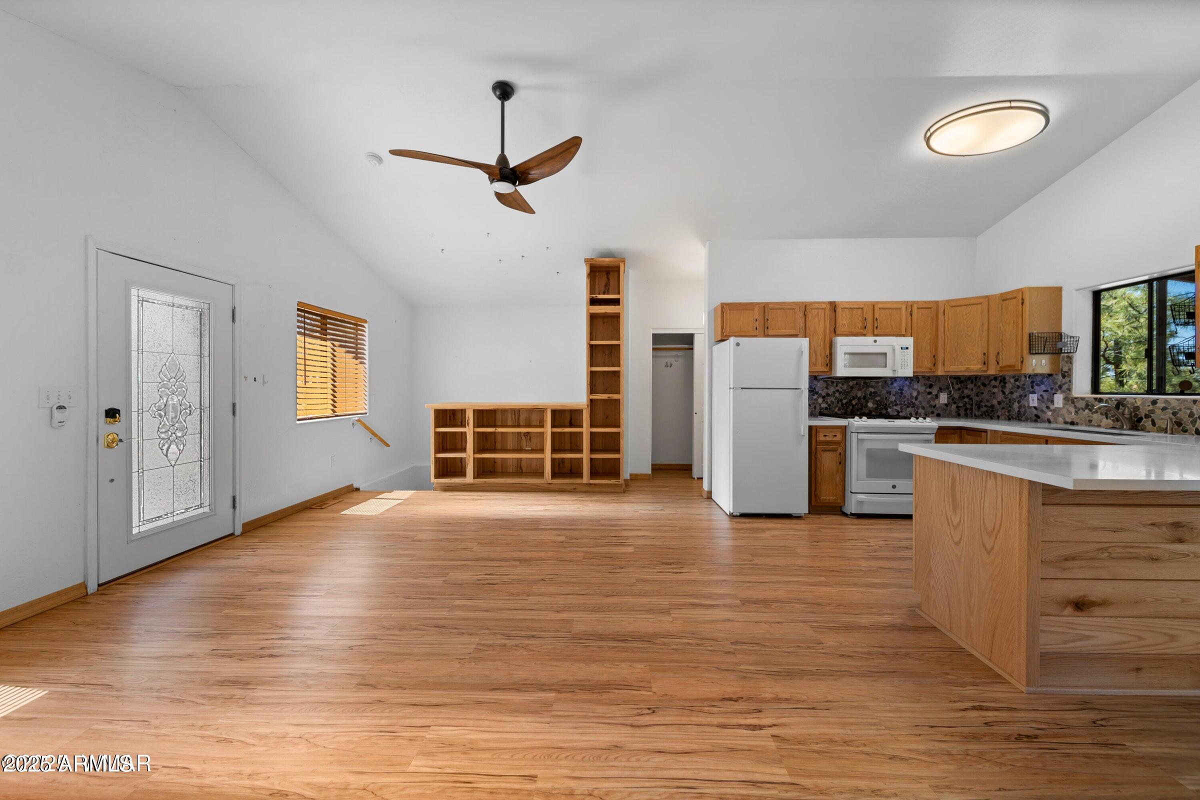 596 Walnut Creek Loop Pinetop, AZ 85935 - Photo 8 of 41 8