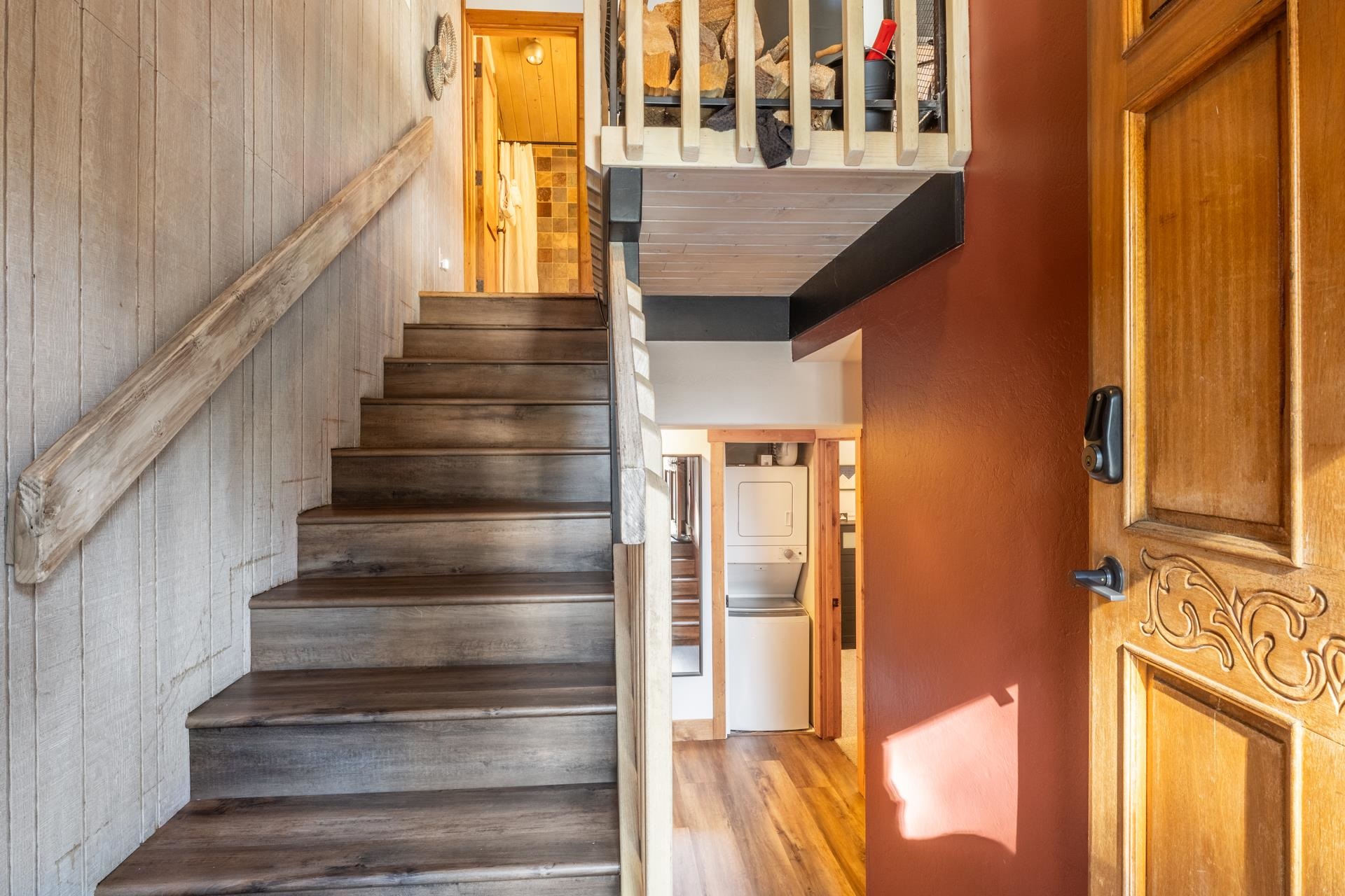 2290 Sierra Nevada Road, Unit 43 Mammoth Lakes, CA 93546 - Photo 18 of 33 a view of entryway and hall with wooden floor