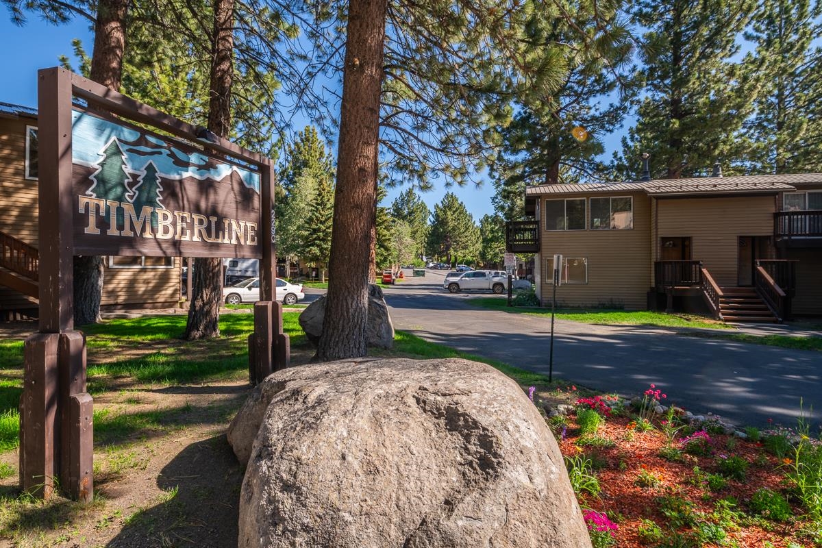 2290 Sierra Nevada Road, Unit 43 Mammoth Lakes, CA 93546 - Photo 32 of 33 a front view of a house with garden