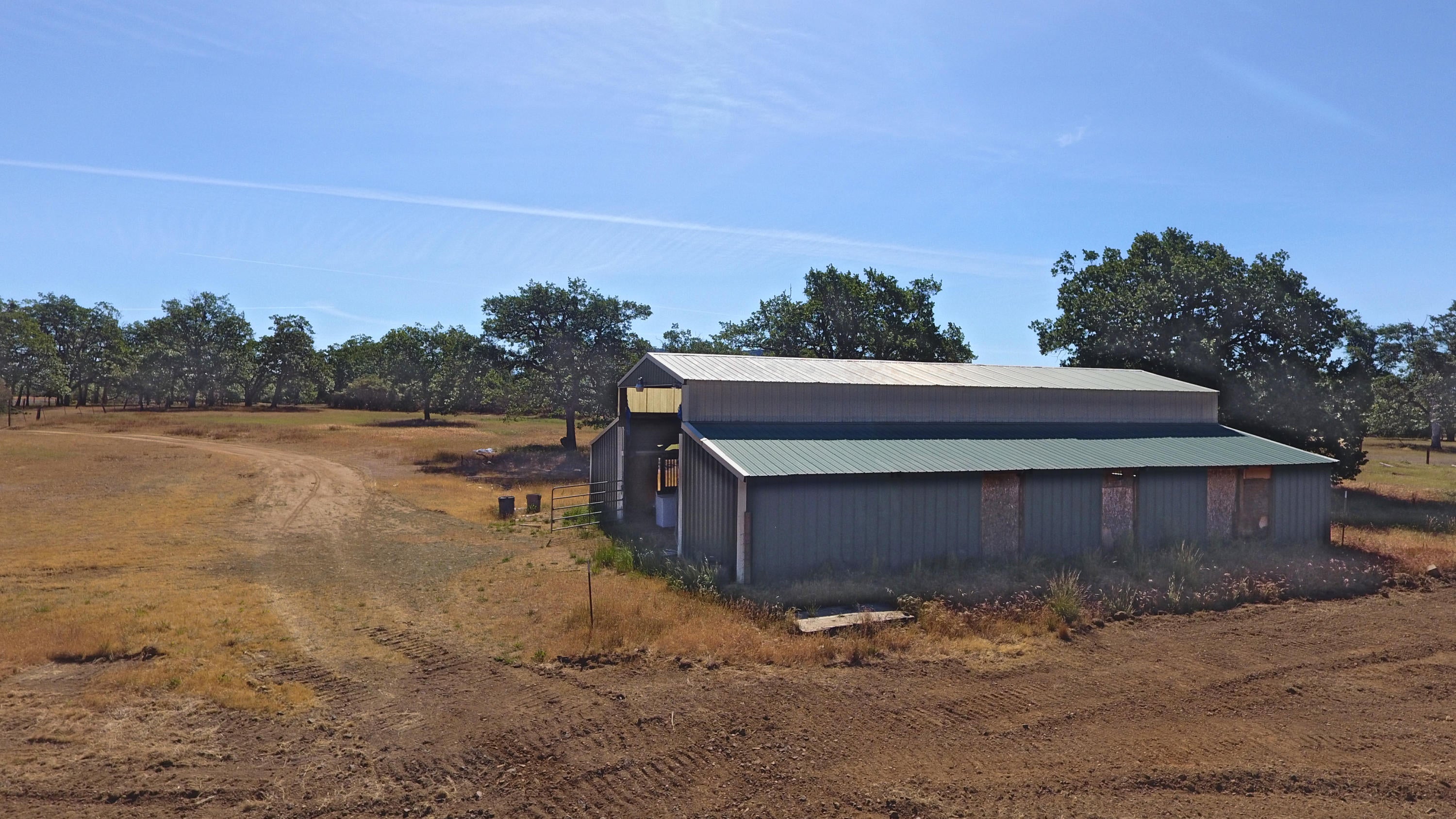 3941 Sams Valley Road Gold Hill, OR 97525 - Photo 6 of 12 aaabarn