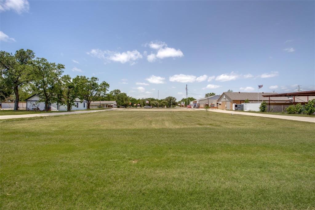 529 North 4th Street Princeton, TX 75407 - Photo 2 of 9 a view of an ocean and a yard