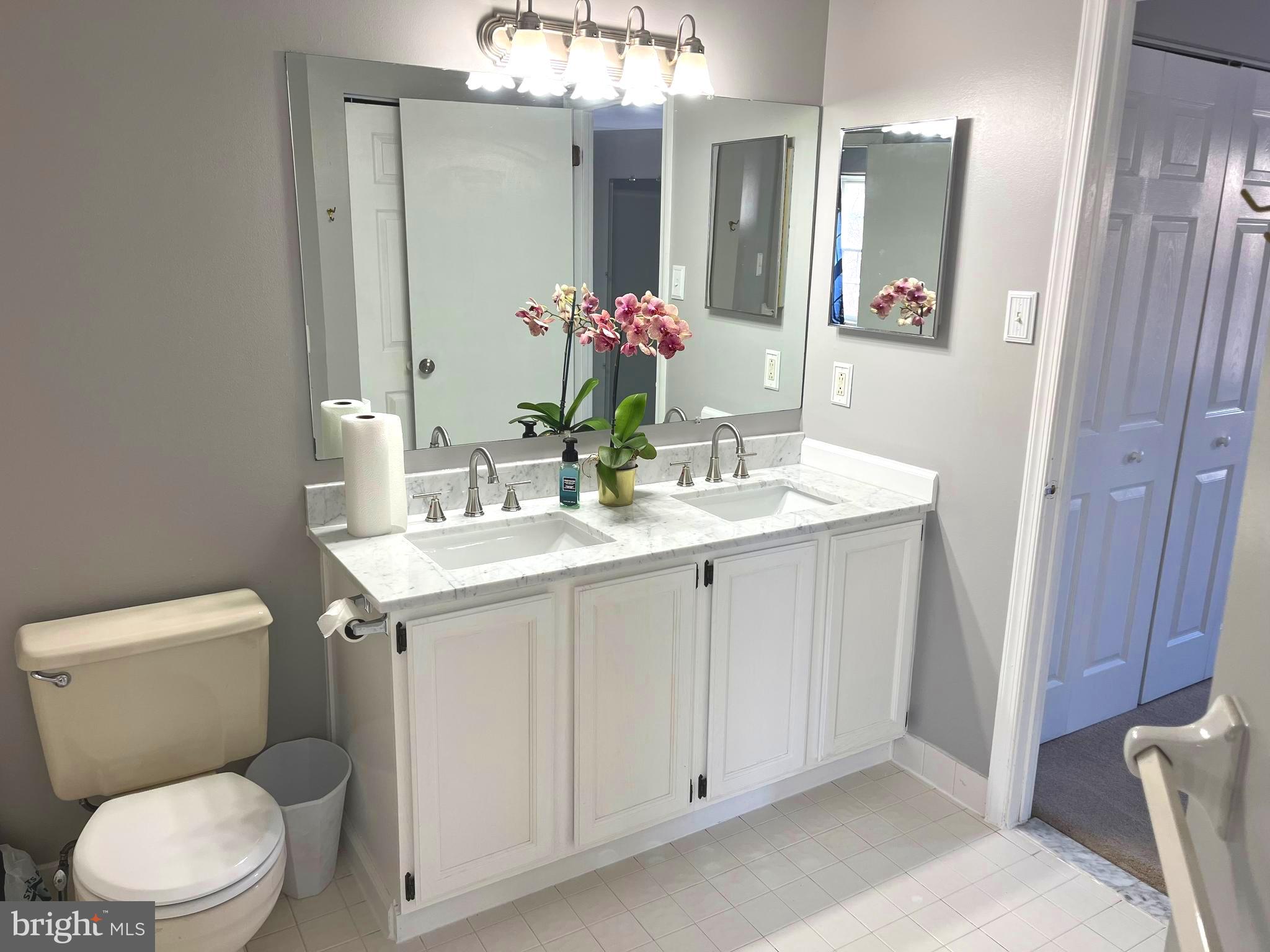 308 Scola Road Brookhaven, PA 19015 - Photo 23 of 38 Full Bath