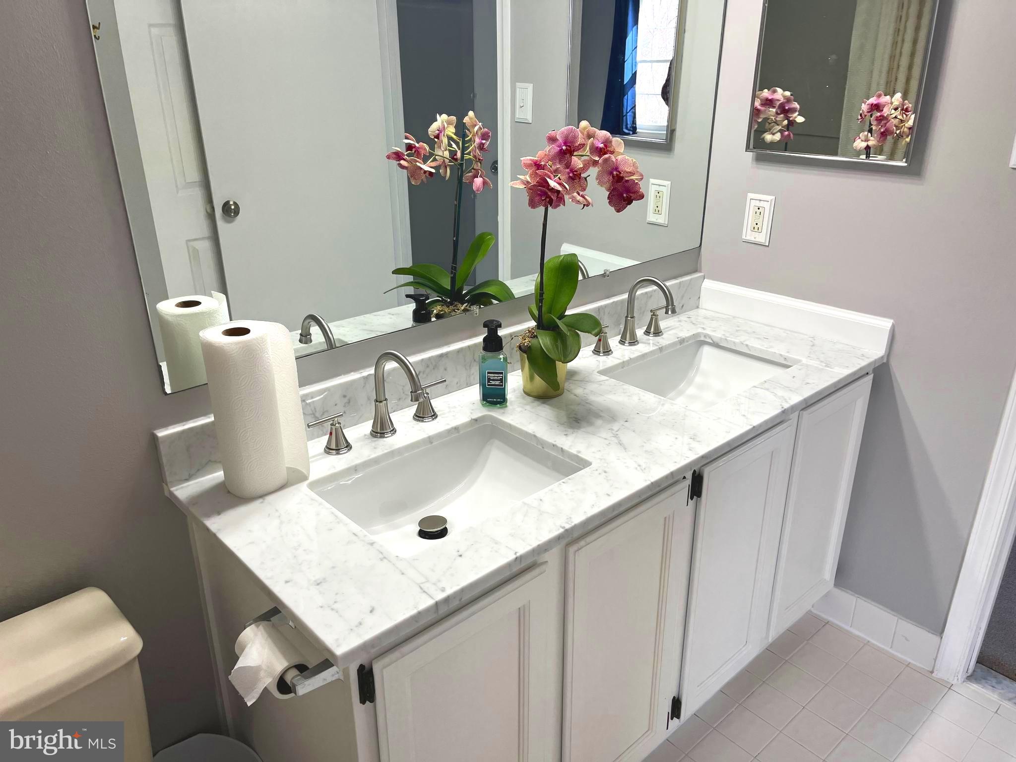 308 Scola Road Brookhaven, PA 19015 - Photo 24 of 38 Full Bath w/double vanity sink