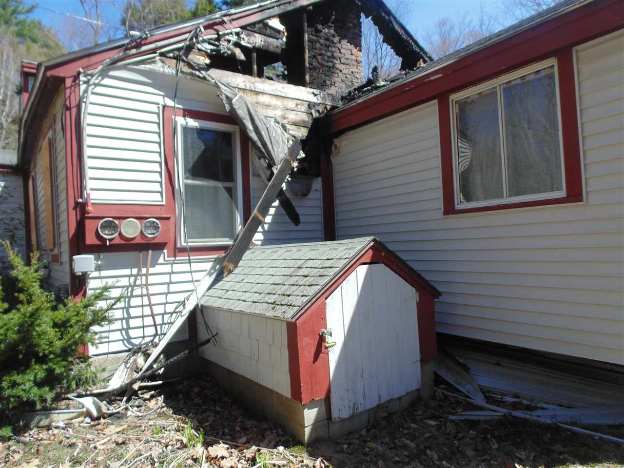 7 Robbins Road Hillsborough, NH 03244 - Photo 5 of 14 Gallery Image 5