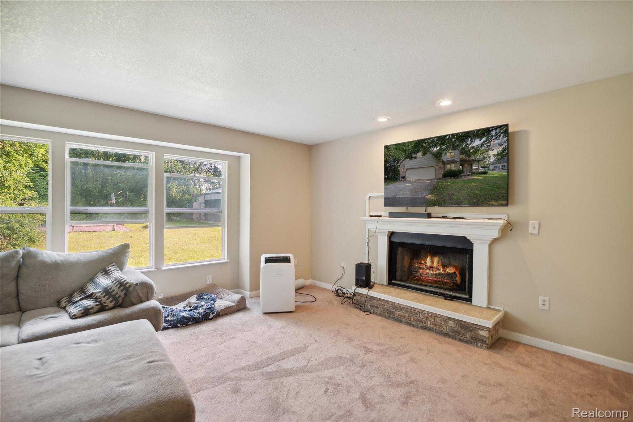 5777 Merritt Road Ypsilanti, MI 48197 - Photo 11 of 52 Gallery Image 11