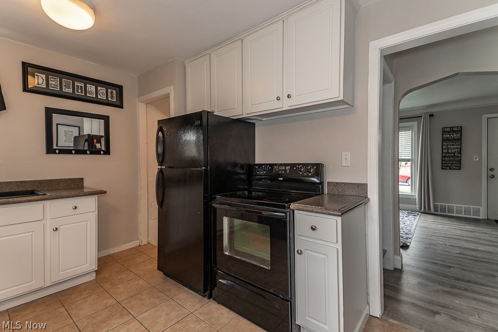 1167 Irene Road Lyndhurst, OH 44124 - Photo 4 of 28