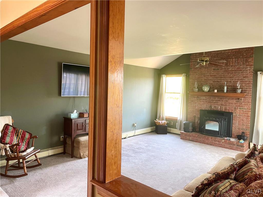 695 Rasleytown Road Pen Argyl, PA 18072 - Photo 9 of 39 Gallery Image 9