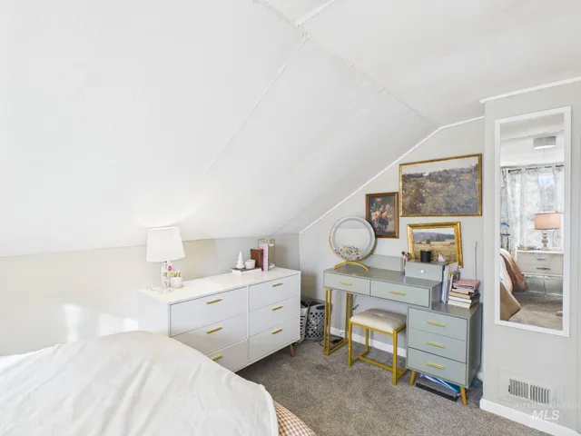 $284,000 | 913 1st Street West, Fairfield, ID 83327