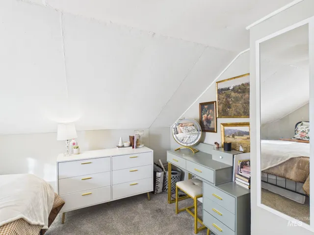 $284,000 | 913 1st Street West, Fairfield, ID 83327