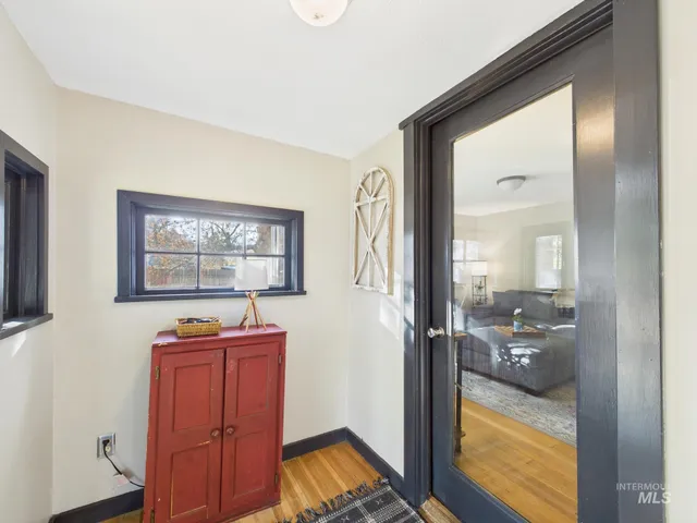 $284,000 | 913 1st Street West, Fairfield, ID 83327