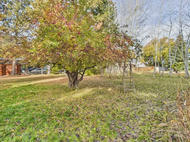 $284,000 | 913 1st Street West, Fairfield, ID 83327