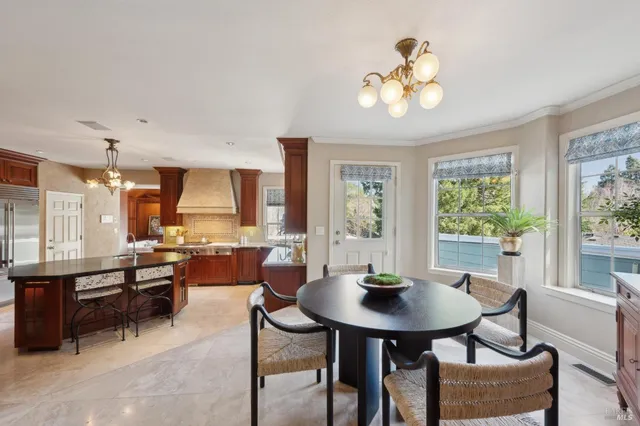$2,195,000 | 15 Kingswood Drive, Petaluma, CA 94952