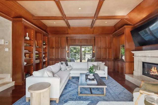 $2,195,000 | 15 Kingswood Drive, Petaluma, CA 94952