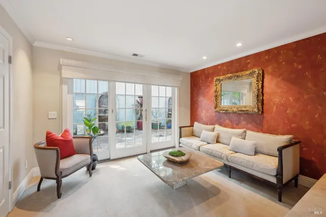 $2,195,000 | 15 Kingswood Drive, Petaluma, CA 94952