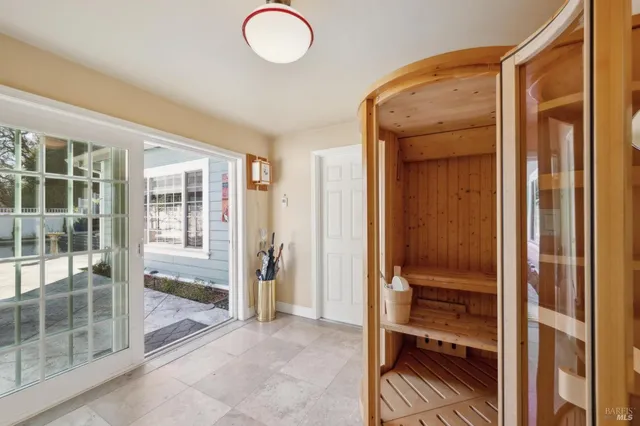 $2,195,000 | 15 Kingswood Drive, Petaluma, CA 94952