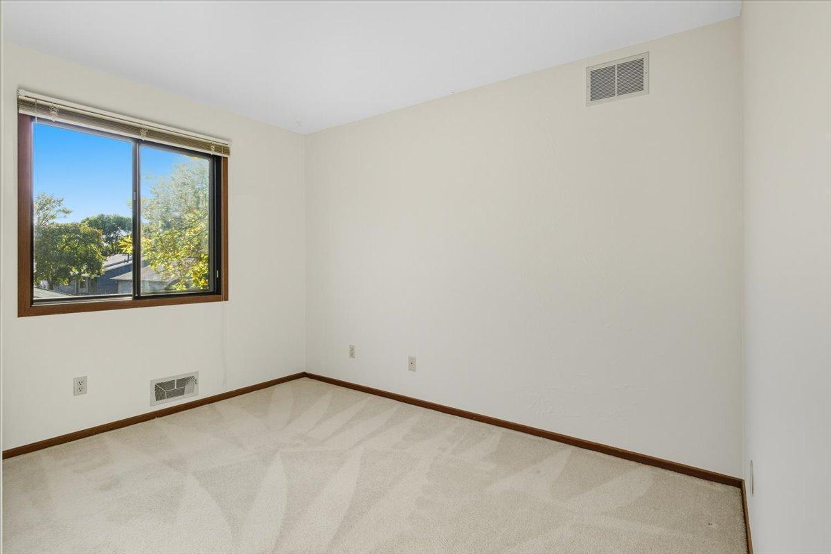 9477 Ranchview Lane North Maple Grove, MN 55369 - Photo 18 of 25 Gallery Image 18