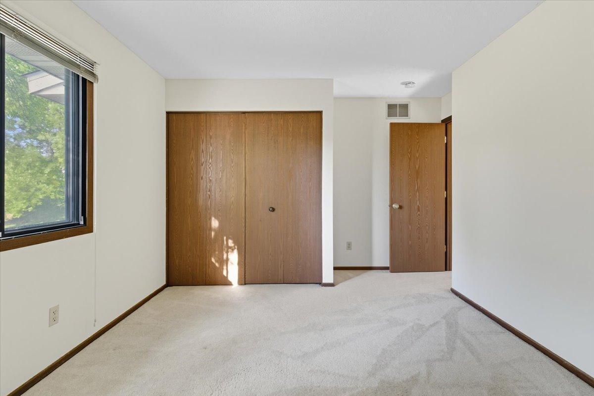 9477 Ranchview Lane North Maple Grove, MN 55369 - Photo 20 of 25 Gallery Image 20
