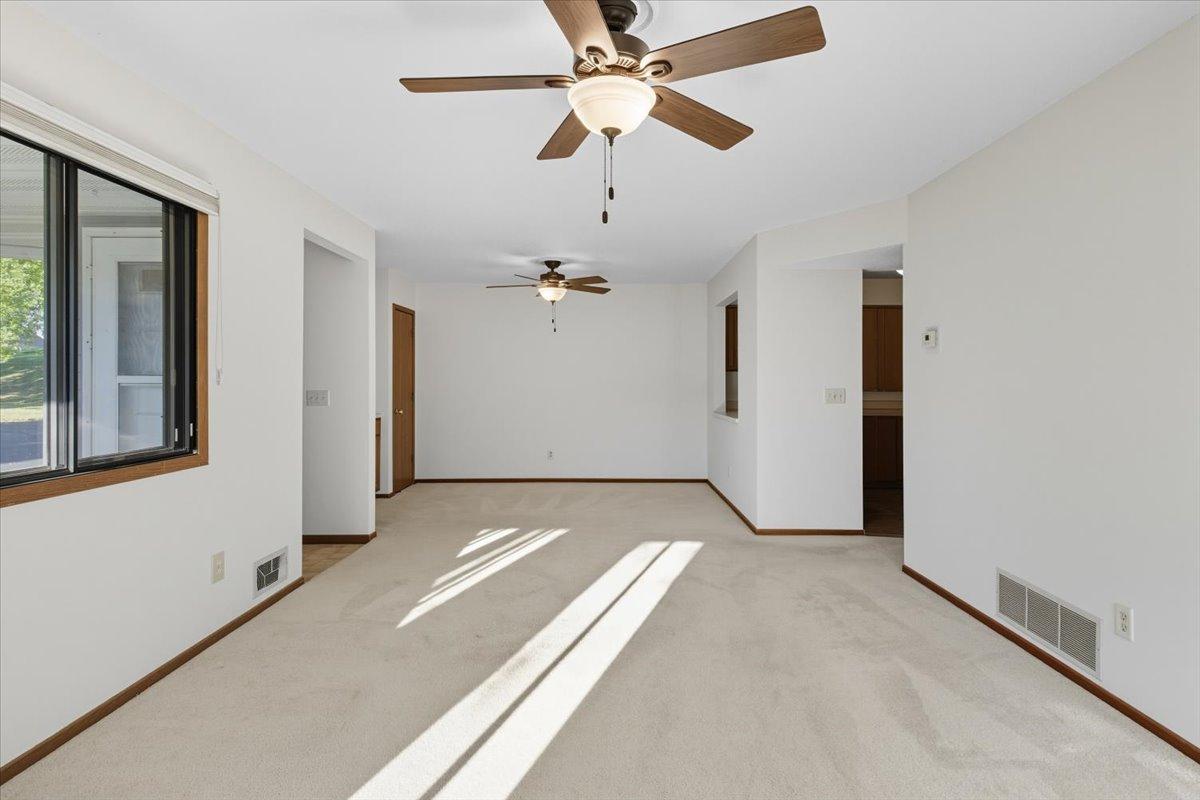 9477 Ranchview Lane North Maple Grove, MN 55369 - Photo 9 of 25 Gallery Image 9