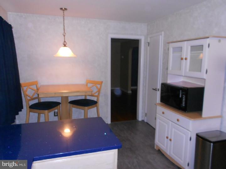 25 Mountainview Road Ewing, NJ 08628 - Photo 11 of 19