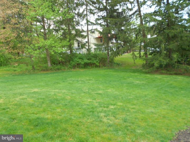 25 Mountainview Road Ewing, NJ 08628 - Photo 18 of 19