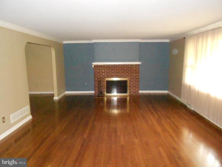 25 Mountainview Road Ewing, NJ 08628 - Photo 3 of 19
